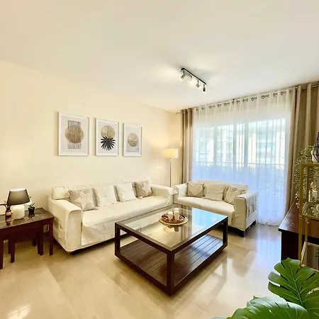 Bonito En Con Piscina Y Vistas Apartment